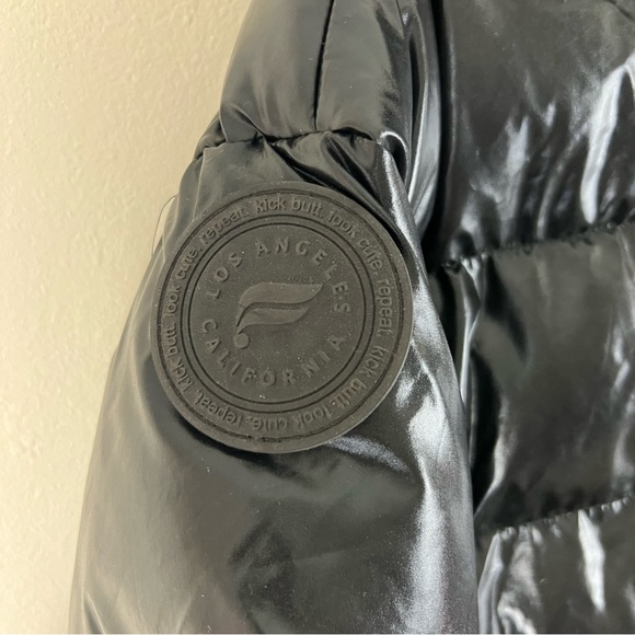 Sold | Fabletics Wander Puffer Jacket Shiny Black XXL - Picture 4 of 16